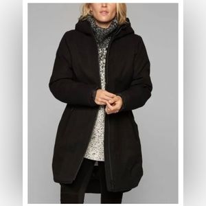 Athleta Cascades Parka
